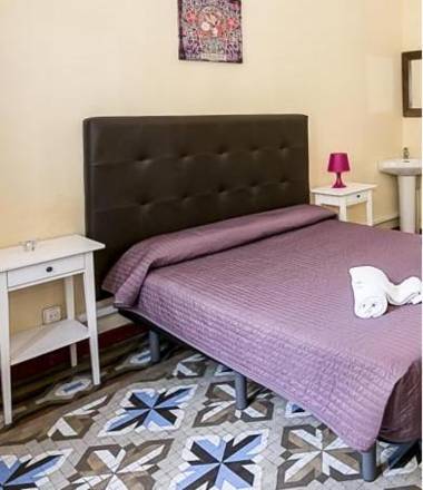 Hostal Balmes Centro