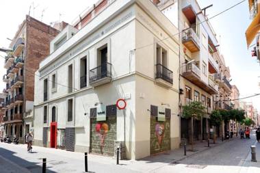 Aspasios Verdi Apartments