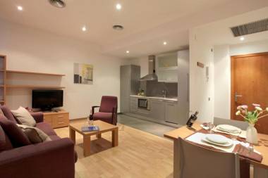 Fisa Rentals Ramblas Apartments