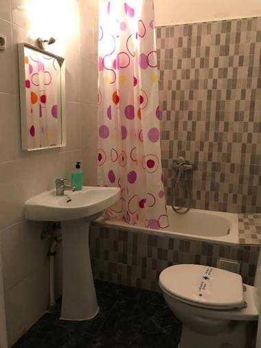 Central and Basic Solarium Hostel