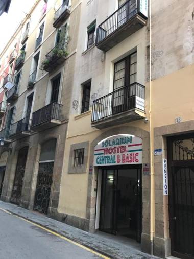 Central and Basic Solarium Hostel