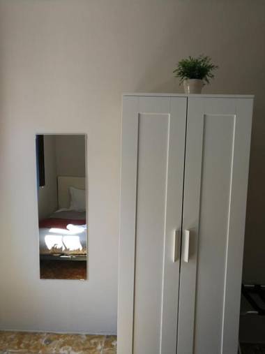 Central and Basic Solarium Hostel