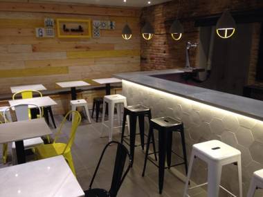 Alguera Apartments Napols