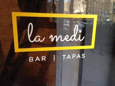 Alguera Apartments Napols