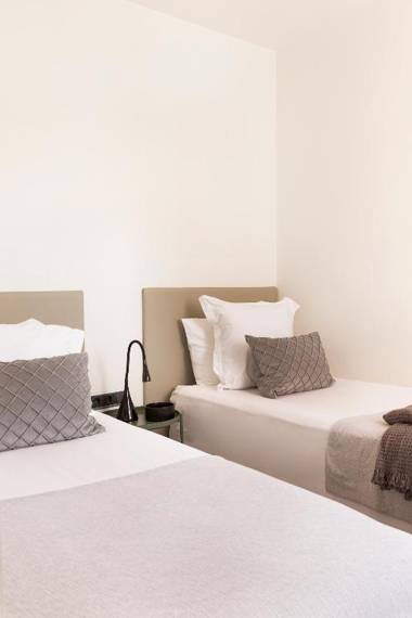 C211 Barcelona Apartments