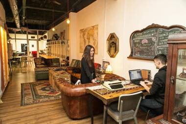 Pars Tailor's Hostel