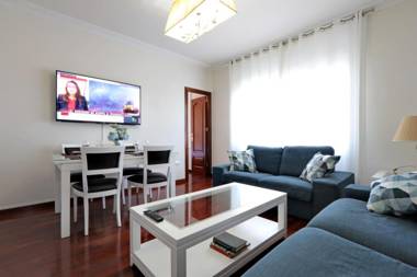 Classbedroom Fira Business Apartment