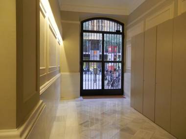 Barcelona Central Garden Hostal