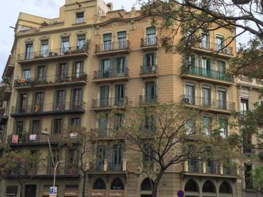 Whatching Sagrada Familia