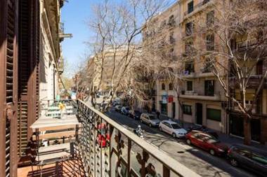 Great apartment in Sagrada Familia with Balcony