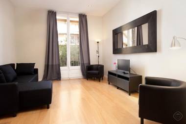 Modern Center Apartments