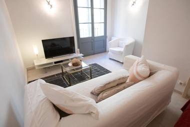 Poble Sec Charming Apartment