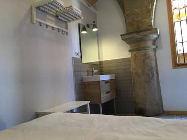 BCN Home Guest House