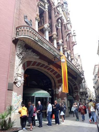 Ronda Sant Pere with Terrace