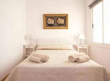 Penthouse with terrace in Rambla Catalunya -Centre