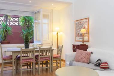 Fantastic apartment near Plaça Francesc Macia in L'Eixample Esquerra