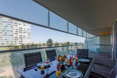 Unique Rentals-Seafront Luxe Suites