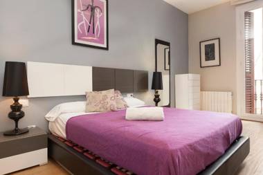 Akira Flats Roger de Flor Chic apartment