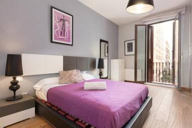 Akira Flats Roger de Flor Chic apartment