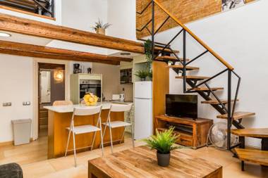 FridaysFlats Dreamy Duplex - Stylish Beach Loft