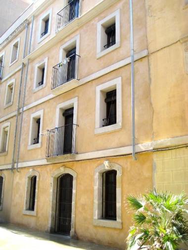 Barcelona Beach Apartments