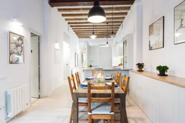 Montaber Apartment - Trafalgar