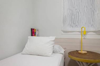 Art House Renoir Plaza Universitat Sant Antoni