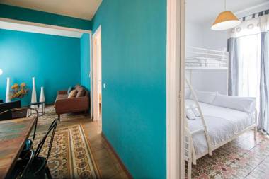 Be barcelona arco del triunfo sunny colors 2