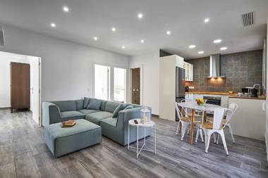 BBARCELONA - FIRA SUPERIOR FLAT