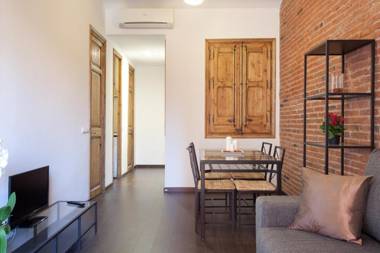 Modern 2-bedroom apartment near Sagrada Familia
