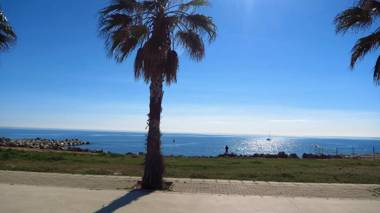 ALEXANDRA´s BEACH-PORT