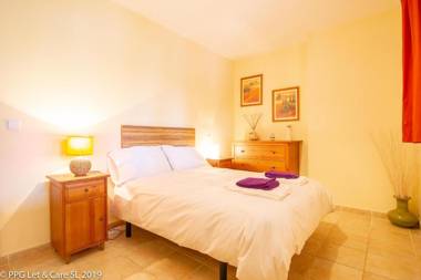 (CAP001) Con jardín y acceso a la piscina.