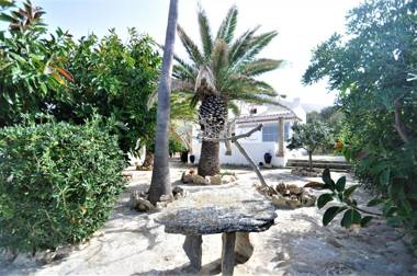 XOROI- Villa primera linea mar con vistas a Bahía Alcudia