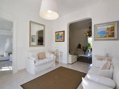 Quaint Holiday Home in Arta with Fireplace 100 metres from sea