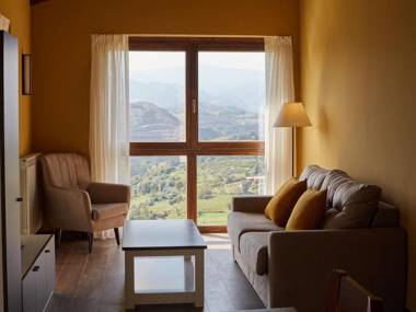 Appealing Holiday Home in Parres-Asturias with Garden