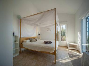 Villa in Arenas with Private Pool and Breathtaking Views