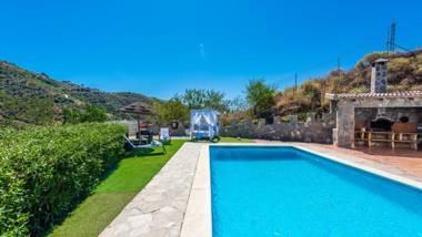 Villa Yasleni Arenas by Ruralidays