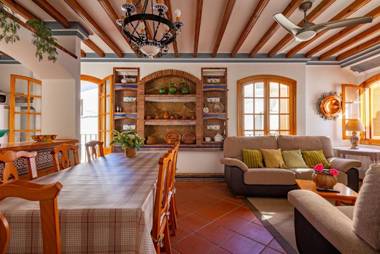 5 bedrooms house with terrace and wifi at Ardales