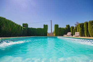 Cubo's La Casa del Abuelo