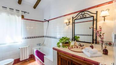 Los Huertos Antequera - La Higuera by Ruralidays