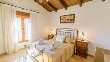 Finca del Rio Antequera - La Higuera by Ruralidays