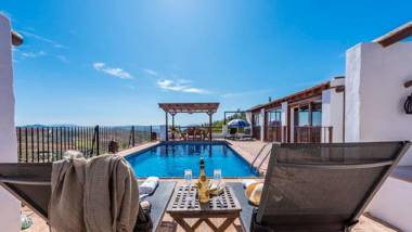 Villa La Morada Antequera - La Higuera by Ruralidays