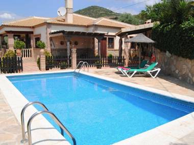 Traditional Andalusian villa in La Higuera.