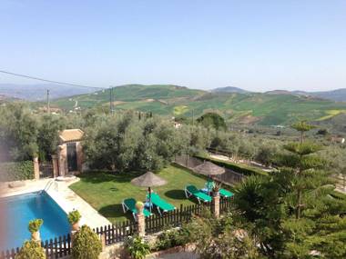 Traditional Andalusian villa in La Higuera.