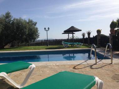 Traditional Andalusian villa in La Higuera.