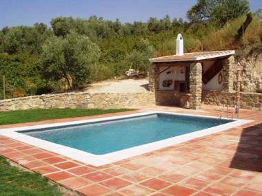 Pretty Cottage in Villanueva de la Concepción with Pool