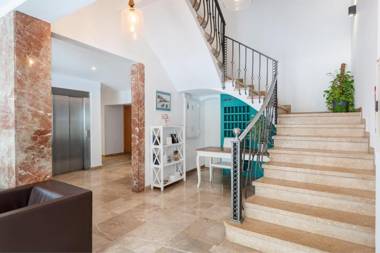 Apartamentos Villa Real