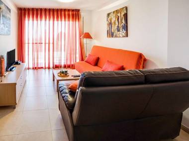 Comfortable apartment at only 100 metres from the sea