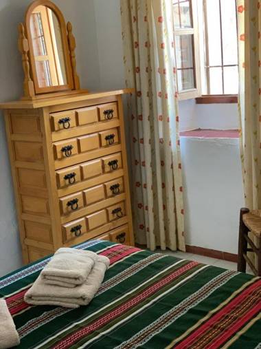 La Casita Blanca- La Almona Chica