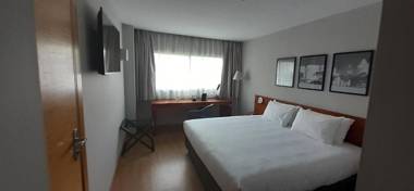 Ramada by Wyndham Valencia Almussafes